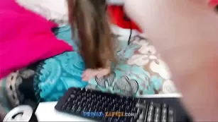 Новогодний секс с жаркой потаскушкой Fuckinhotcouple