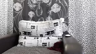 Красивенькая малышка долбится в пизду Alexasweet6