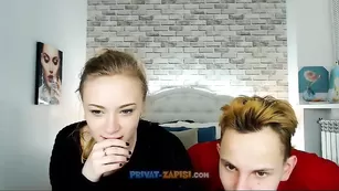 Озорная телочка делает классный минет Tyleranddiana