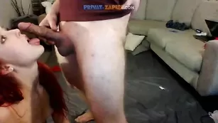 Рыженькая модель глубоко сосет и трахается Redcherry98