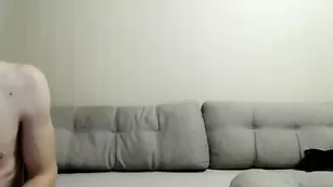 Грудастая девочка сосет хуй и мастурбирует пизду Couple2twix