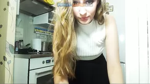 Чувак вылизал пизду телочки с ловенсом в пизде Duoloversthot