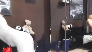 Худая телочка VitaminkaXxX раскрепостилась с фаллосом