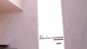 Татуированная сучка CallMeBadGirl развлекается в душе