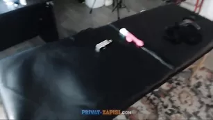 Рыжая мамка Petitegoddess сосет хуй и трахает пизду