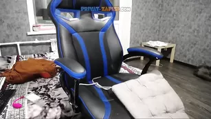 Малая шлюшка Sexy_B0rsch мастурбирует анал