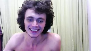 Худая шмара делает минет shinnykimmy