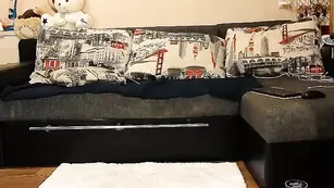 Грудастая курва MeriLovely мастурбирует письку и анал