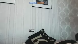 Грудастая курва Victoriiaaa трахает обе дырочки