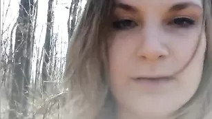 Красотка SexyZae4ka482 сосет хуй на природе