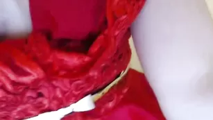 Вибратор _Bars_377 у блонды возле клитора