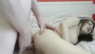 Анальный трах с молодой сучкой raspberr