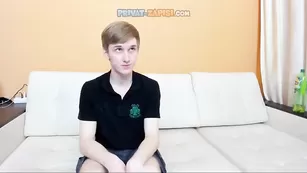 Две девочки ублажают чувака Elmokennedy95