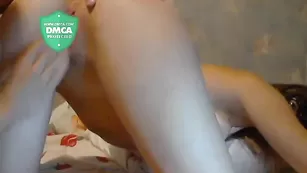 Девочка в маске отсасывает хуй Sweet-pussy23