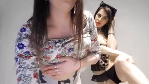 Русские сучки Catch_Me_ показали сиськи