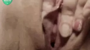 WebTale ласкает клитор, раздвигает половинки киски