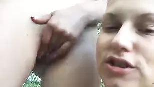 karolina1908 опытные лесбиянки трахаются со страпоном на природе