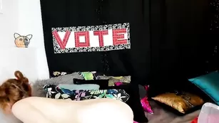 Haylee_Love грудастая телка сосет черный дилдо