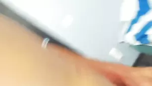 Молодая парочка Vladyana игриво трахается