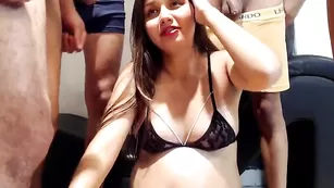 Беременная латиночка the_best_party обрабатывает члены