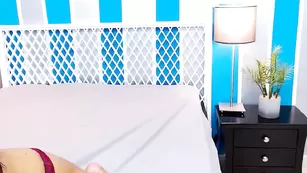 sexualmarathon трахается с вибратором в жопе