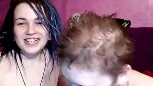 Pirozhki трахают себя секс игрушками