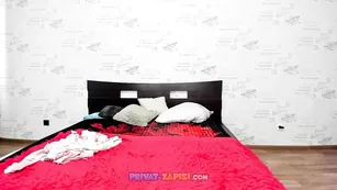 Девочка на каблуках belka22 мастурбирует пизду