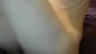 Худая проказница массирует половые губки nomoredays