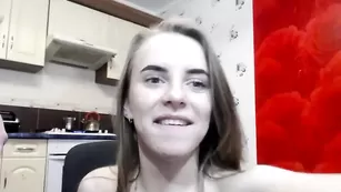 Худая шалава Sexfitnesscouple умеет красиво сосать