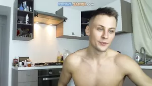 dorikxxxxxx ласкает киску и сосет член