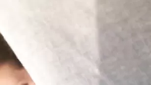 lovelife02 делает сочный домашний минет