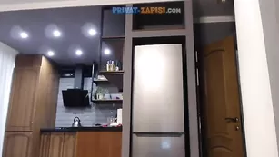 BeautifulSofa худая брюнетка оседлала дилдо