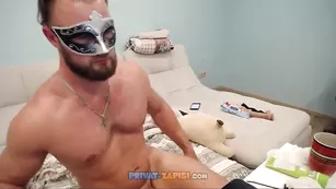 Муж трахает в жопу милф shycutebaby