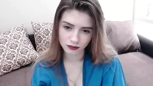 EvaAlovia сучка теребит пальчиками клитор