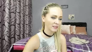 nicepussyfuckk18 шлюшка делает шикарный минет от первого лица