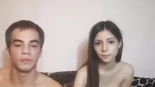 Artur-Anna милая брюнетка сосет большой член