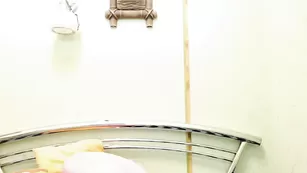 Valery_Shy грудастая милашка мастурбирует киску