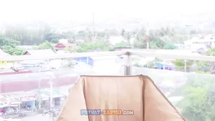 GessiStar сучка мастурбирует на балконе