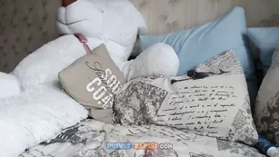 Ronny_Ponny худая блондинка дрочит дырочки игрушками