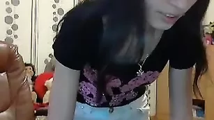 Худенький леписток рунеток evgeshkanik танцует в привате стриптиз