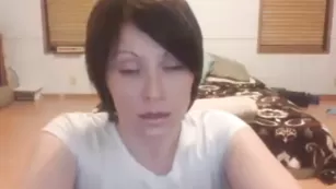 Соблазнительная краля Alice_haze общается во фри