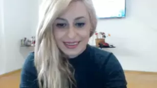 Шикарная сука Eyesbrowndeep общается во фри