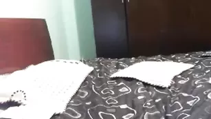 Темноволосая Rachel__jones общается в бесплатном чате