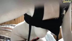 Пошлая сучка Demoniac02 трахает писечку