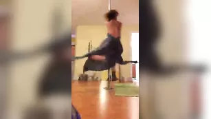 Развратная Lakota развлекается в ванной