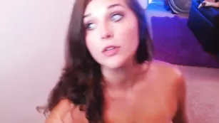 Красивая пассия Thedirtyrussian отсасывает член