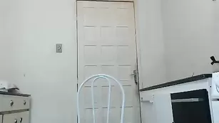 Ненасытная баба jujuhotfire ебет пизду секс игрушками