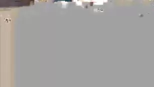 Грудастая сучка Louchette массирует пизду и сосочки