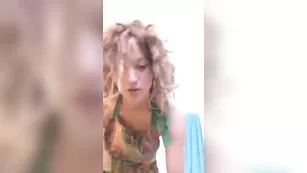 Сексуальная баба Lakota развлекается в перископе