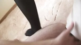 Хорошенькая телка Livegoddess эффектно трахается